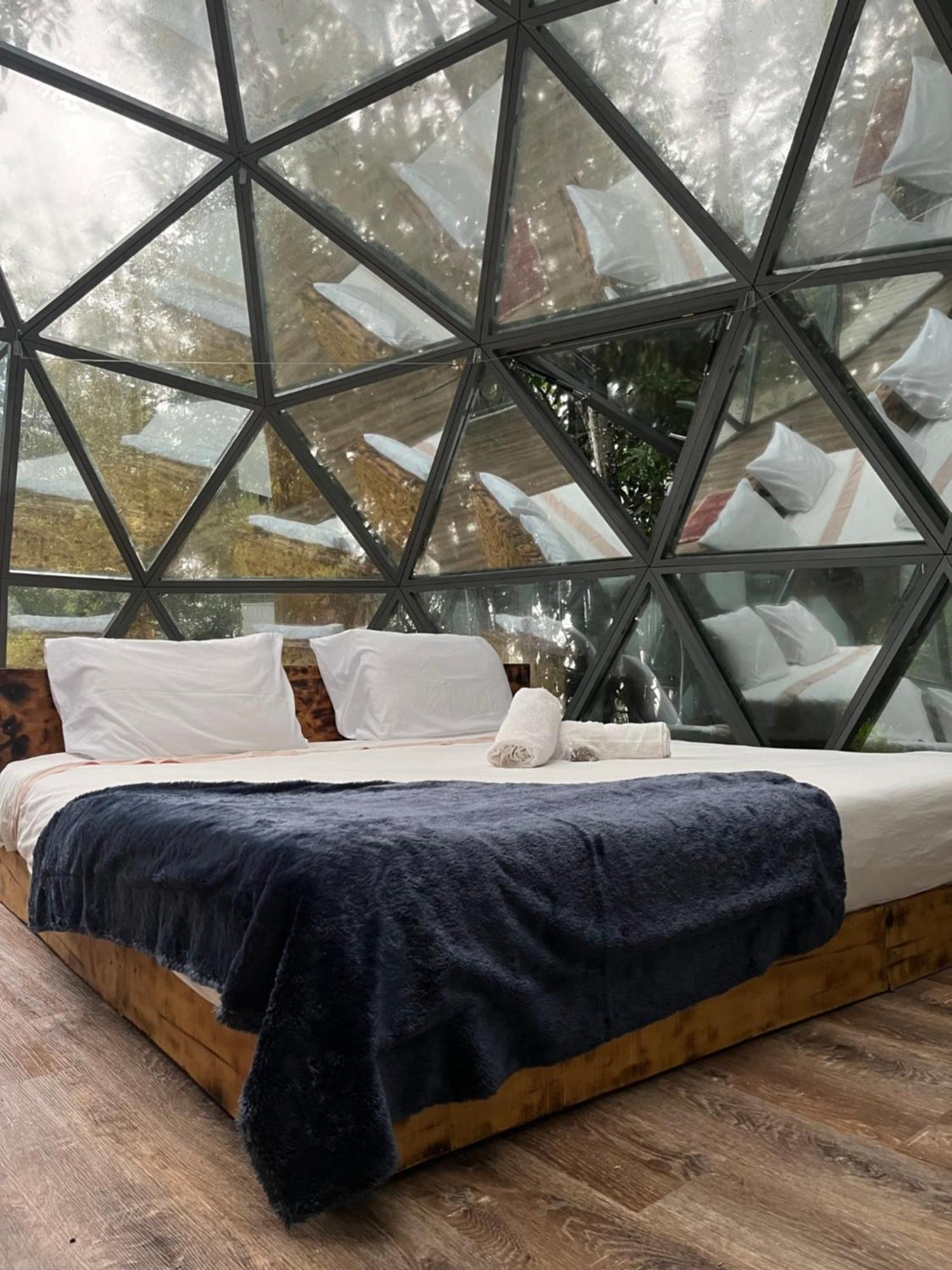 アングラ・ド・エロイーズモ Quinta Do Abacate - Glamping Parkヴィラ エクステリア 写真